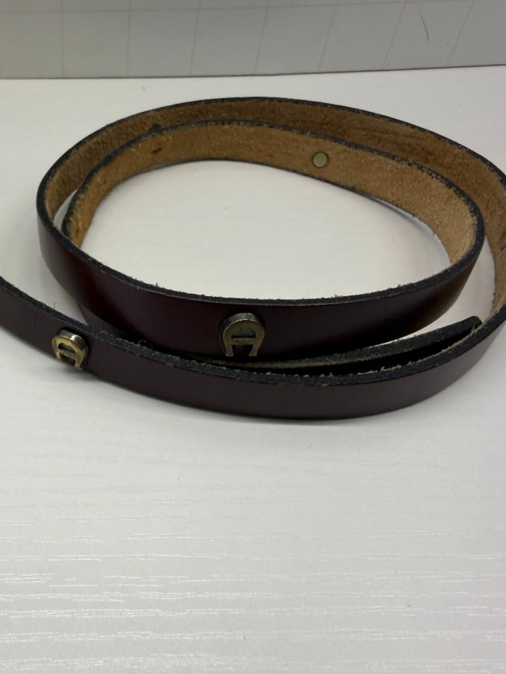 Vintage Etienne Aigner Burgundy Leather Belt – Size LARGE